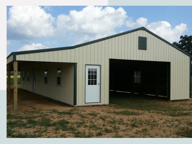 Строительство конюшен в Рассказове